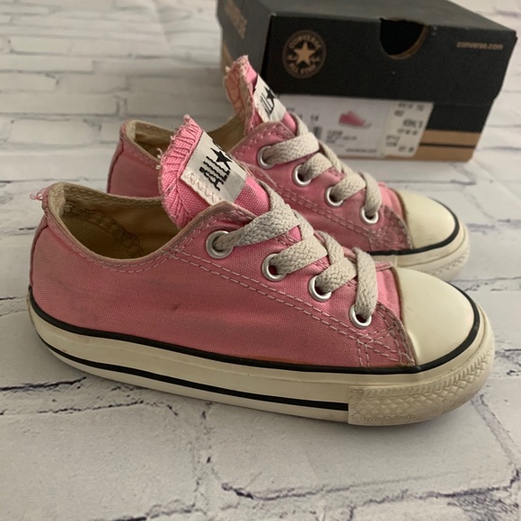 Converse 💗 - Picture 3 of 7
